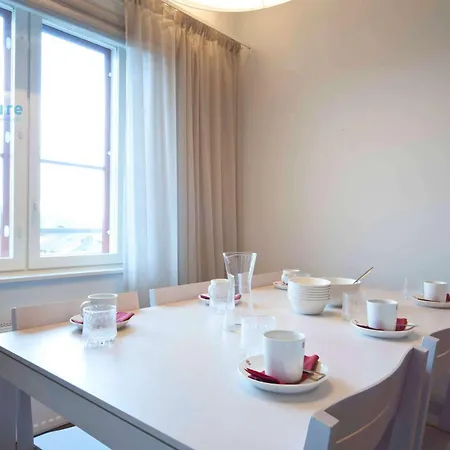 Apartment Club *