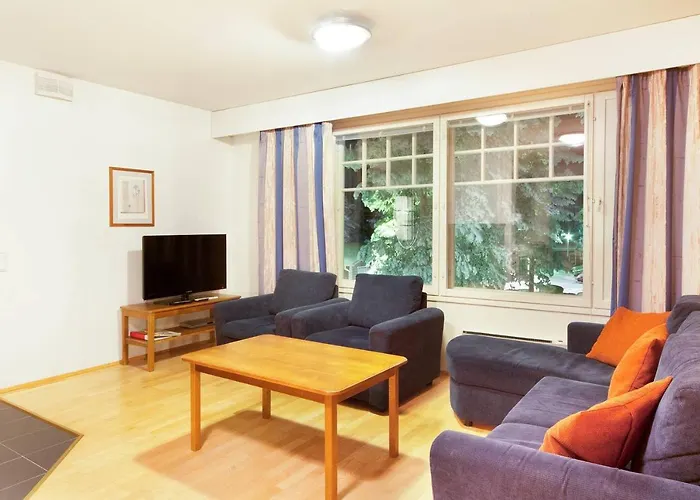 アパート ホリデー クラブ サーリセルカ