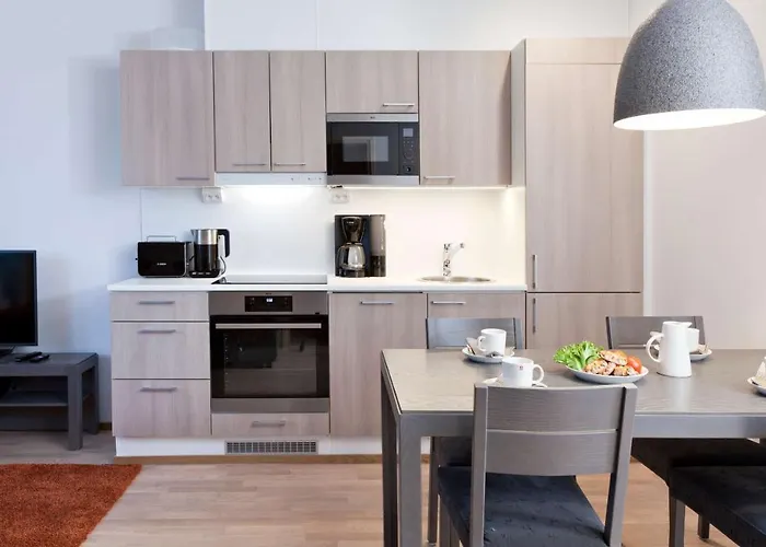 アパート ホリデー クラブ *