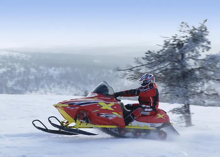 ホリデー クラブ * サーリセルカ
